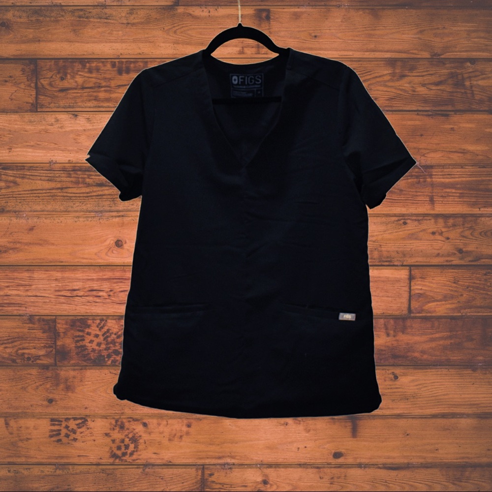 Black, Small, Front Pocketed Women’s Tailored Scrub Top.